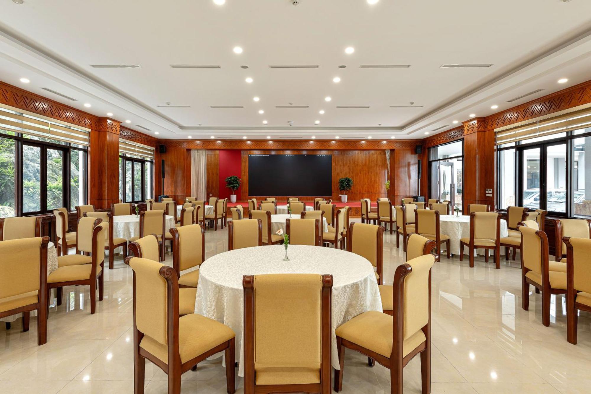 Sapa Green Forest Hotel & Convention ภายนอก รูปภาพ